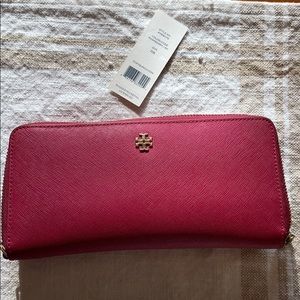 Tory Burch Robinson Zip Wallet Raspberry